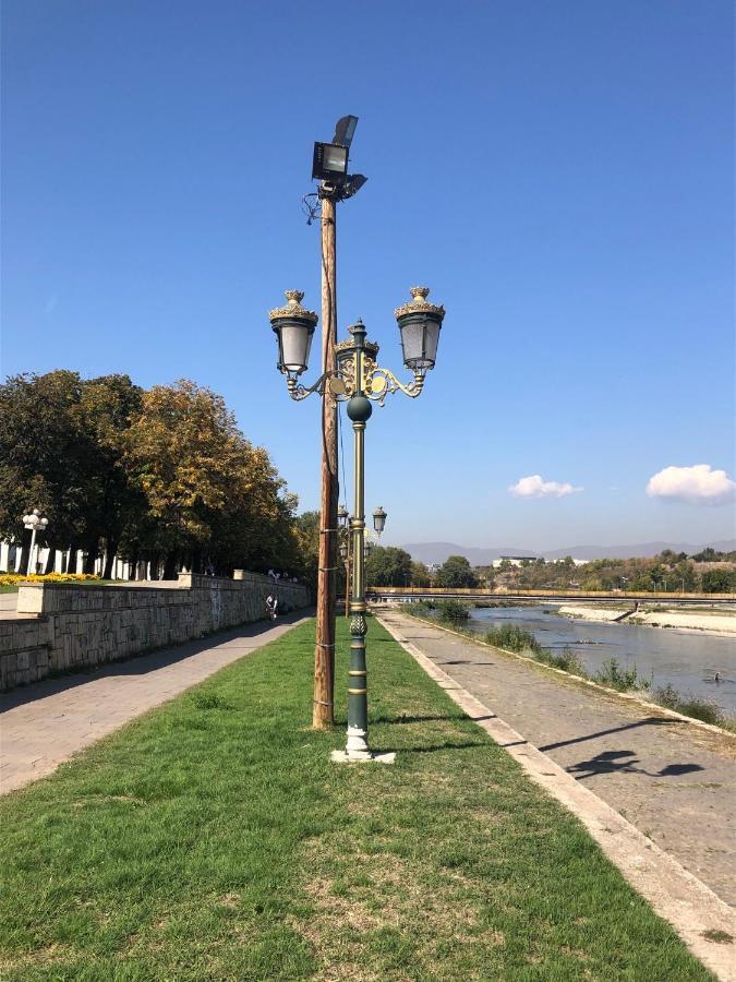 City Centre River View Apartment Skopje Extérieur photo